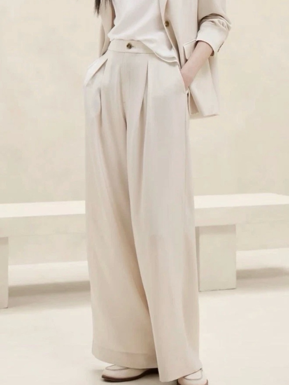 Banana Republic Silky Wide Leg Pants - Size 12